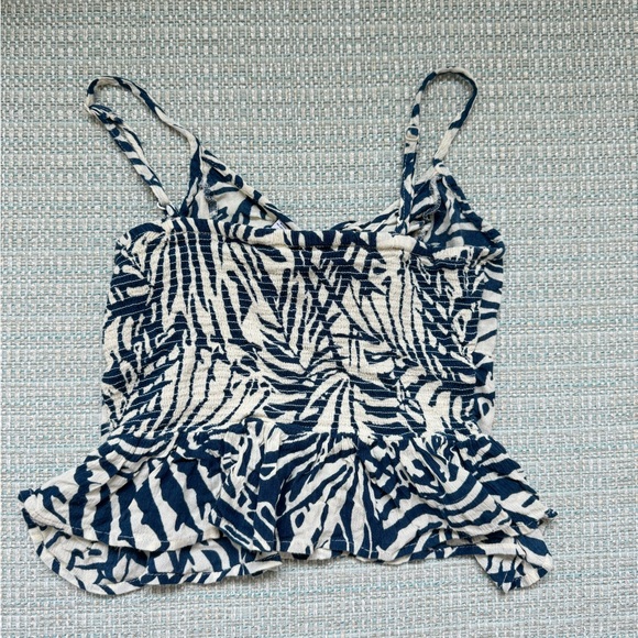 Perfect Summer Top - Picture 2 of 3